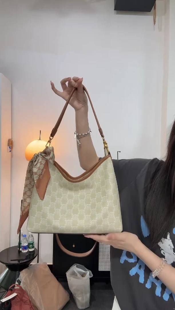 超纤皮（革）杏色老花641