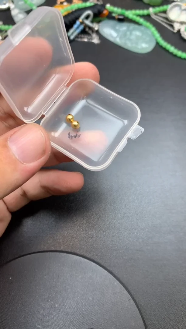 颈饰18K金镶嵌翡翠成****?金珠4mm