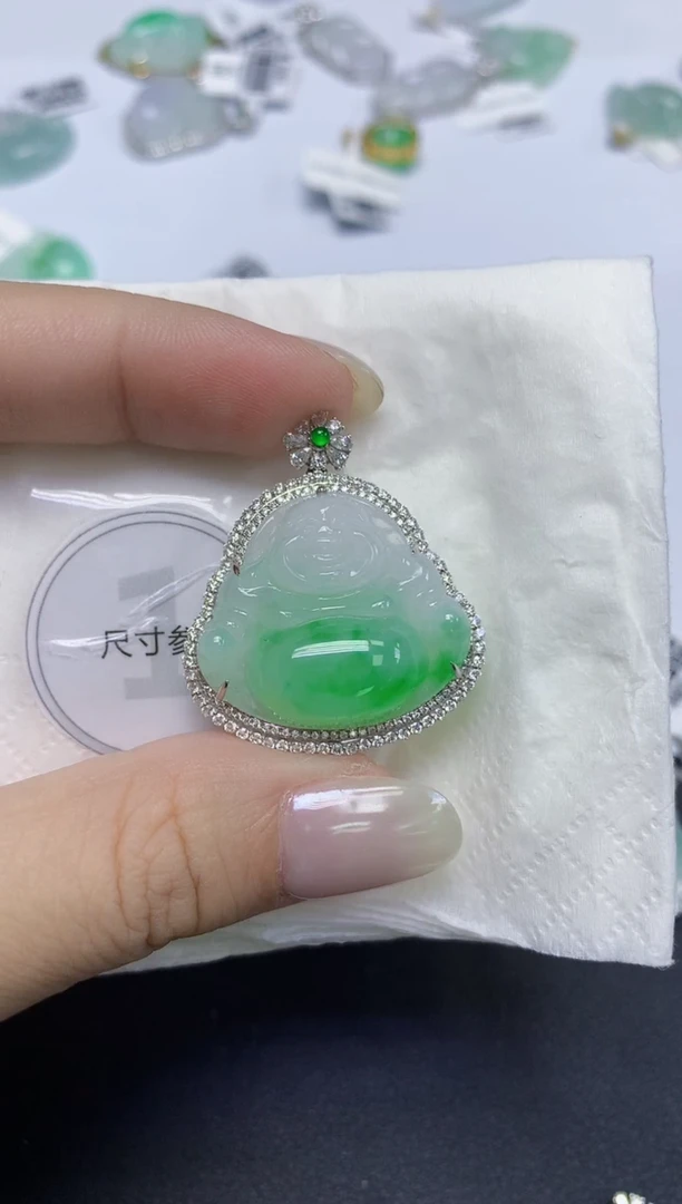 颈饰18K金镶嵌翡翠天然缅甸翡翠A货百元以上9元证书费自理