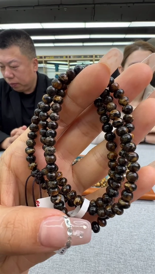 【闪购商品】琥珀颈饰未镶嵌110秒拍号