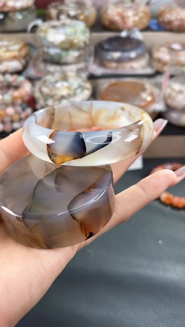 未镶嵌手镯石英质玉62