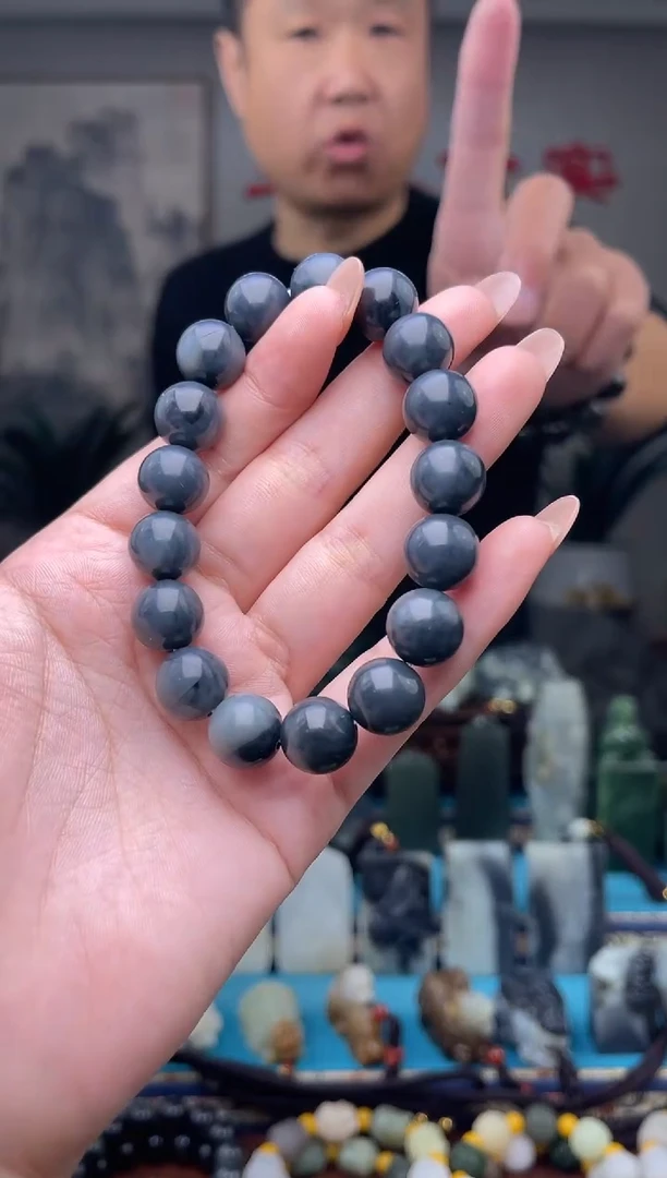 未镶嵌和田玉挂件1