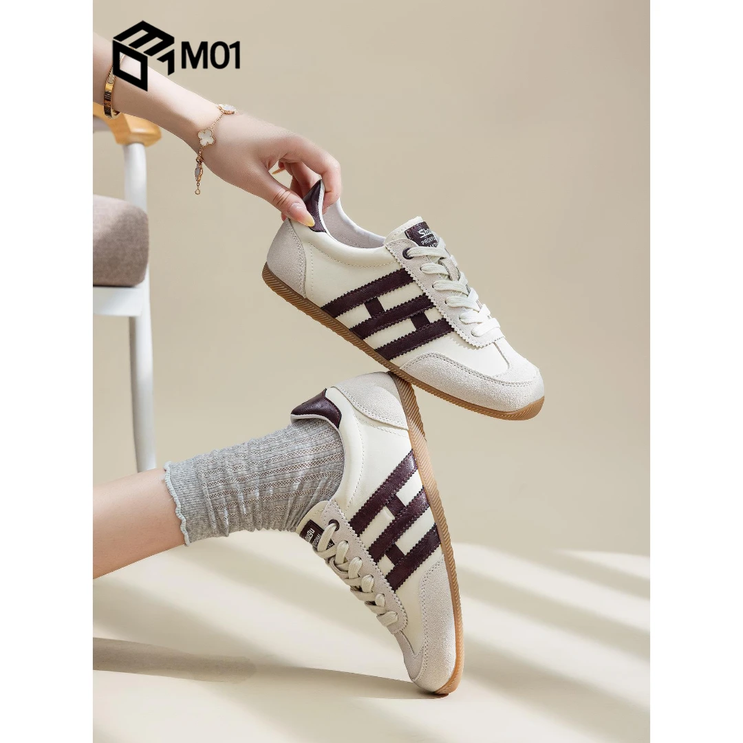 M01平底德训鞋女2025秋季新款时尚百搭运动休闲软底轻便学生单鞋