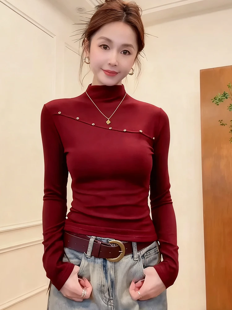 德绒女半高领铆钉上衣外穿可爱巨好看基础款初春2025修身黑色T恤