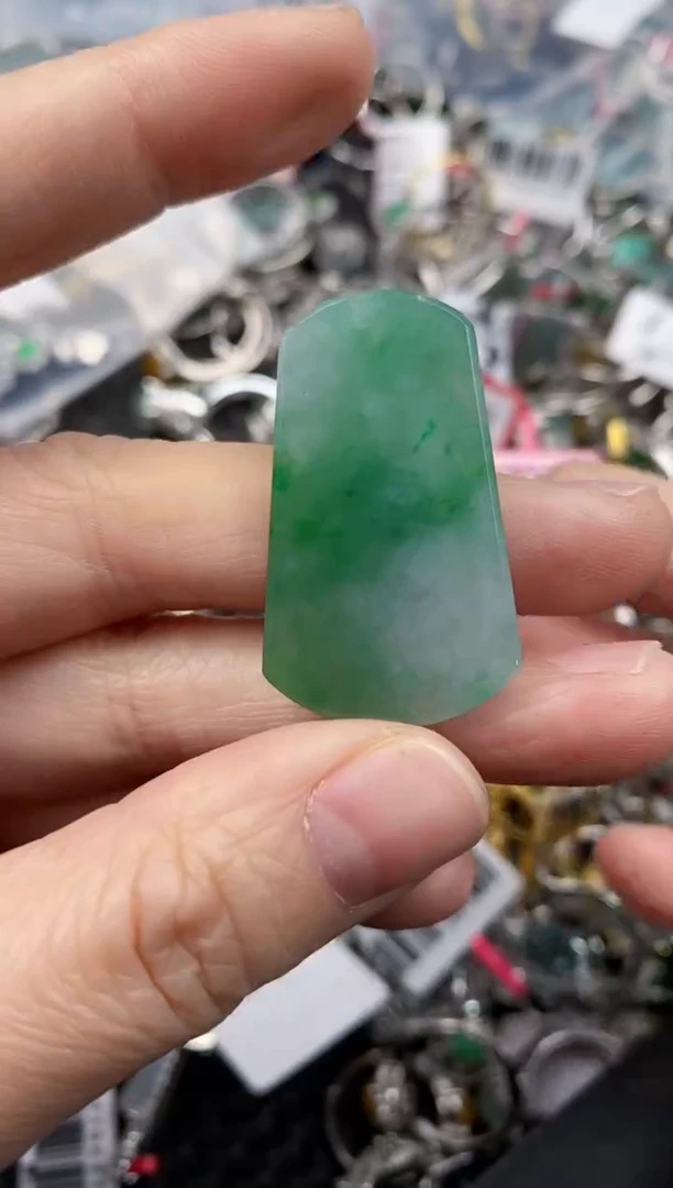 未镶嵌戒指翡翠11                6