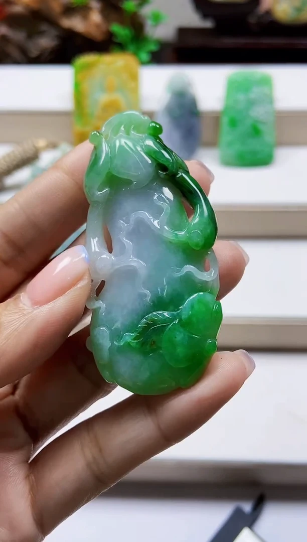 颈饰未镶嵌翡翠翡翠A货