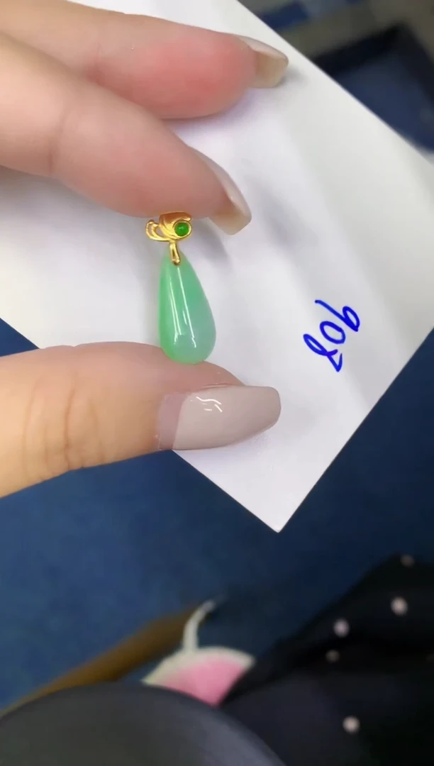 颈饰未镶嵌翡翠缅甸天然翡翠A货