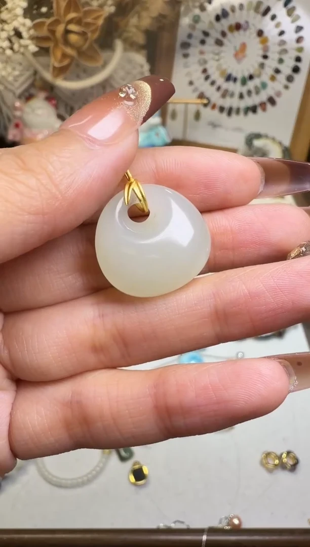 未镶嵌和田玉挂件福袋