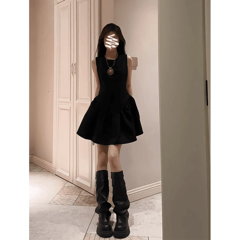 法式气质赫本风黑色无袖背心连衣裙女小个子收腰显瘦a字蓬蓬短裙