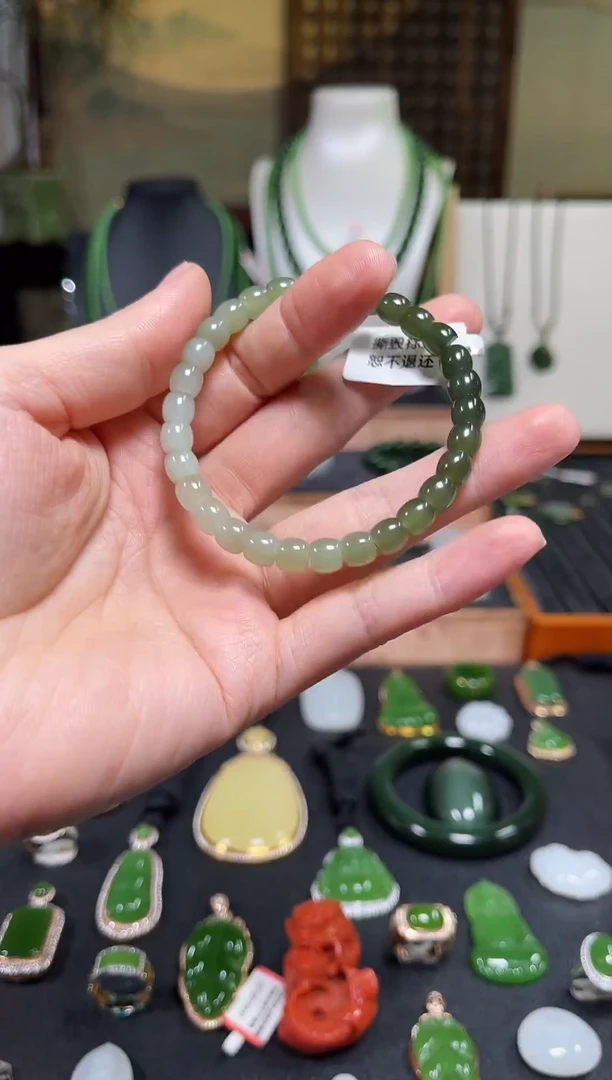 颈饰未镶嵌和田玉晴水渐变单圈手串多样性发一