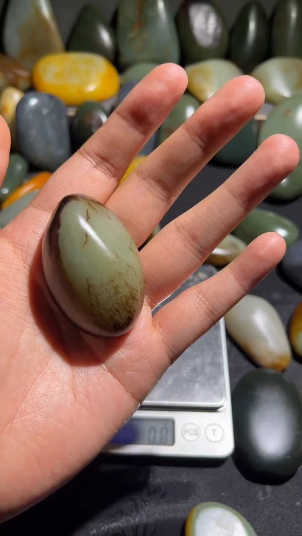 和田玉未镶嵌颈饰老***黄和田玉
