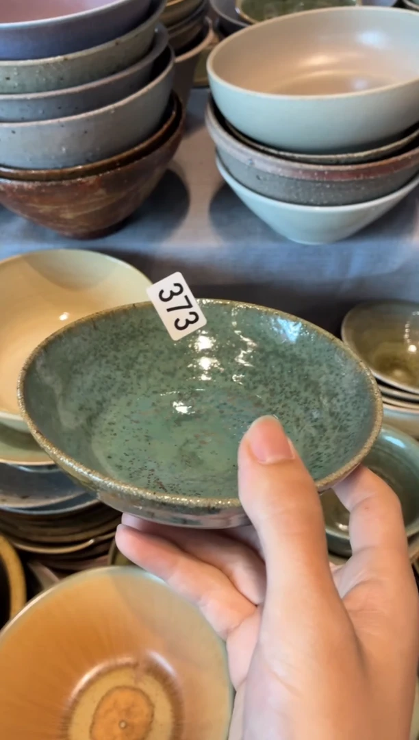 瓷片十*.373微瑕窑变绿手工碗