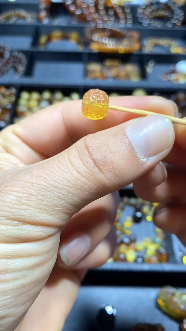 绿珀颈饰未镶嵌天然缅甸琥珀单珠