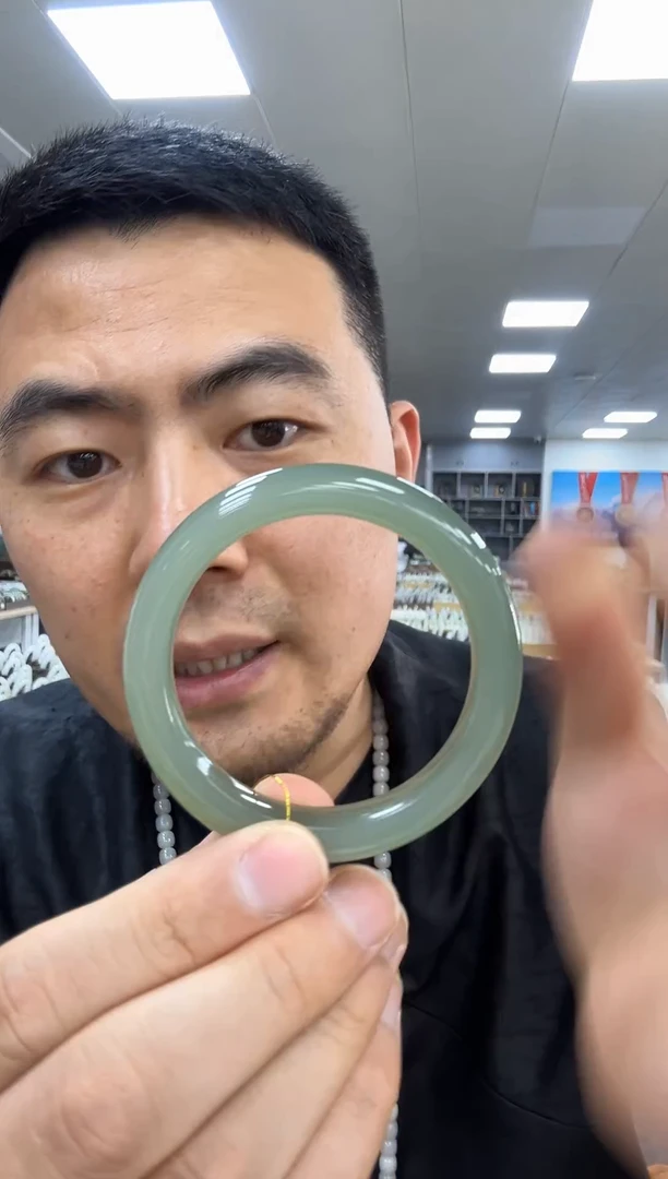 和田玉手镯未镶嵌51+  175