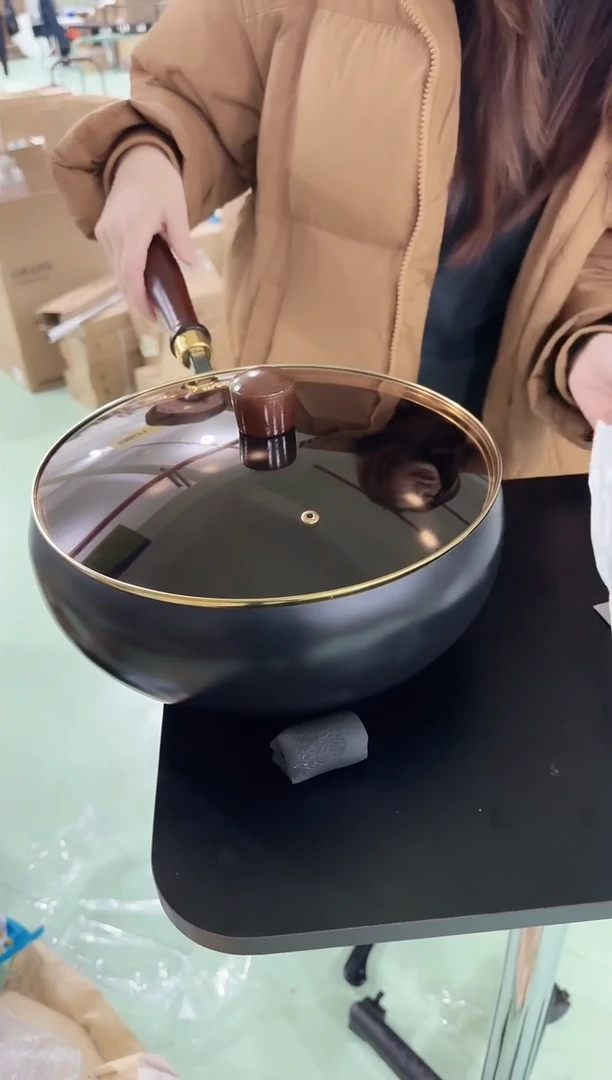 钛妮妮严选大肚锅