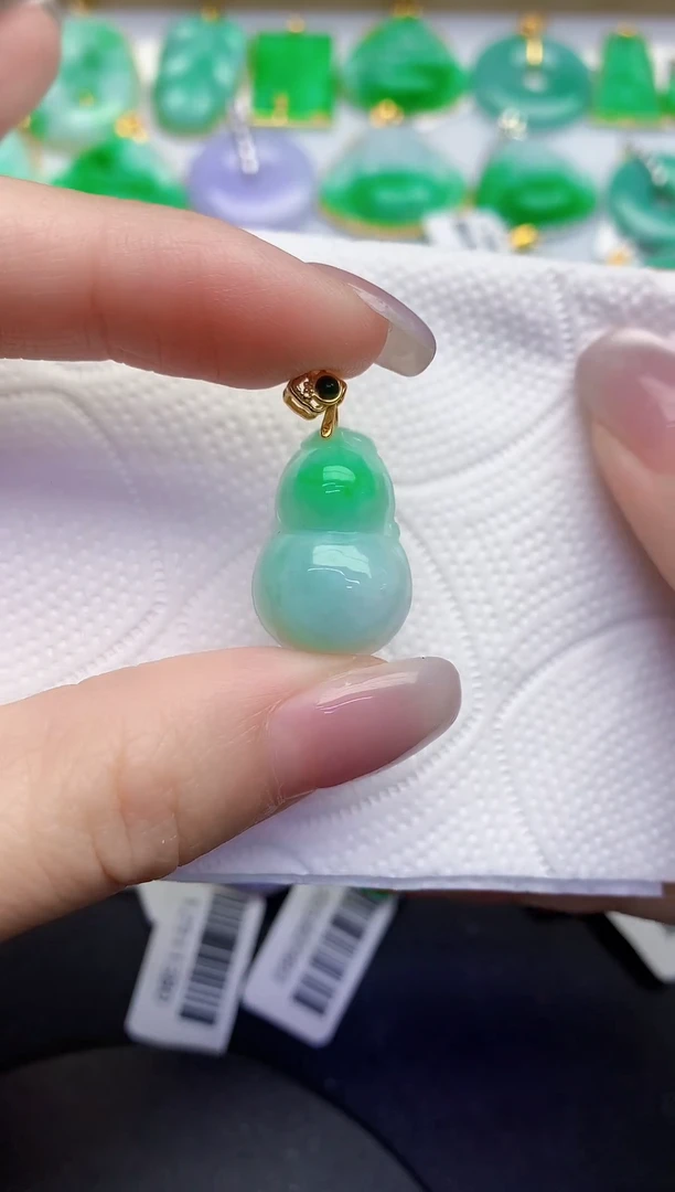 颈饰未镶嵌翡翠缅甸天然翡翠A货