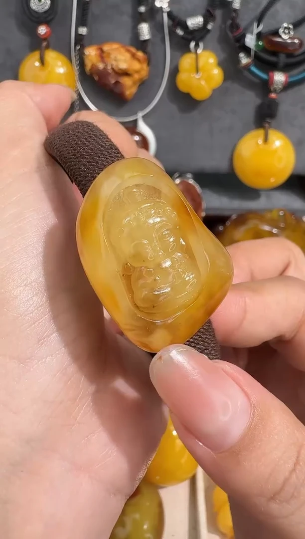 裸石琥珀未镶嵌琥珀