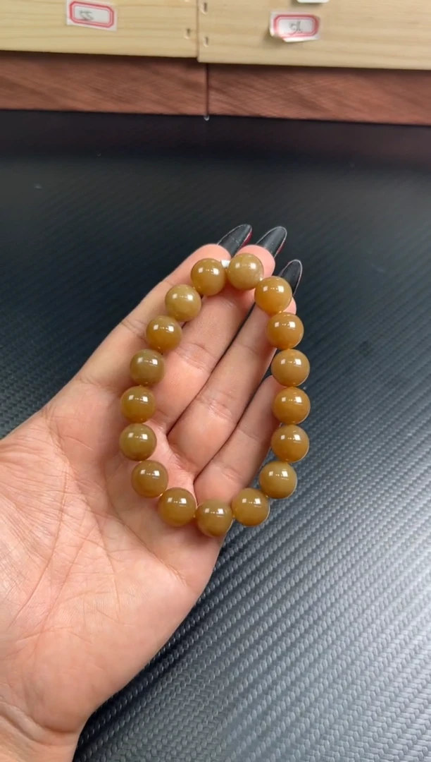 未镶嵌手串和田玉金山微色差卡12m