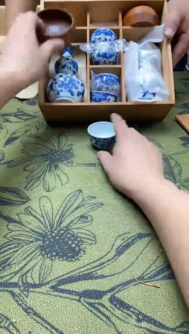 八万精选工艺品W****86530