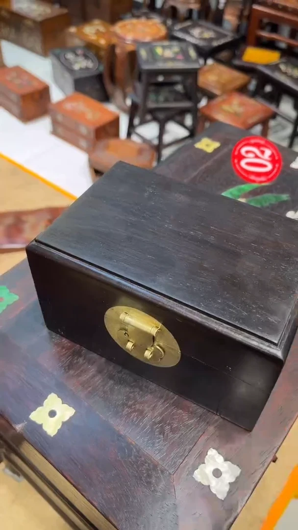 【闪购商品】贡木紫光檀素面小首饰盒