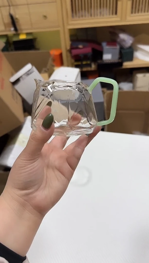 绿玉璀璨公道杯