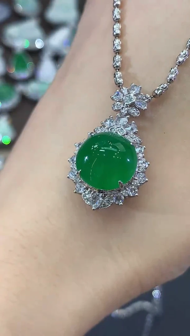 吊坠(不含链)18K金镶嵌翡翠C162