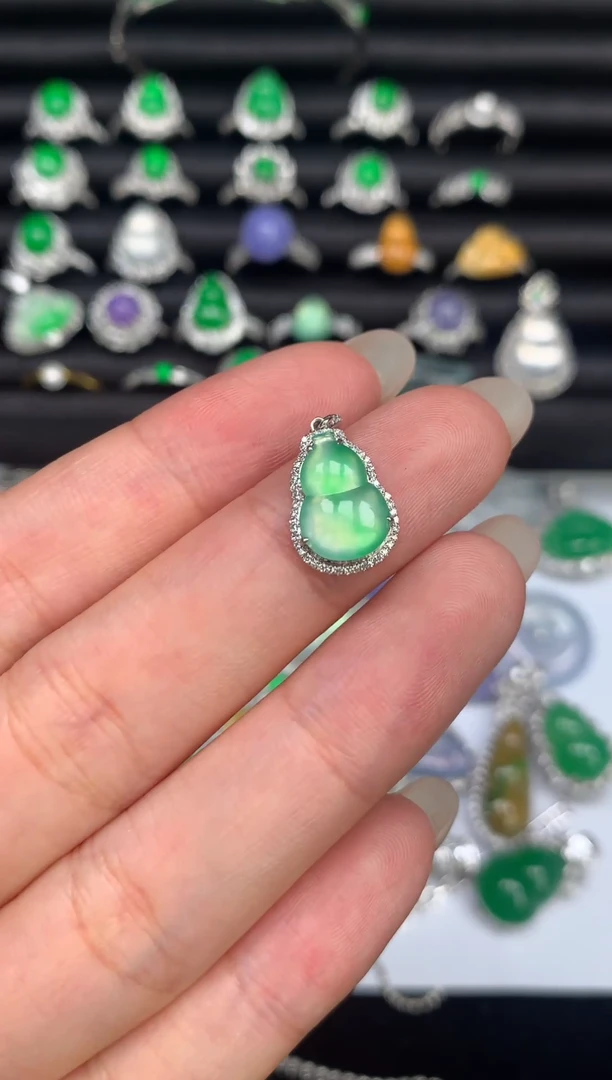 翡翠18K金镶嵌吊坠(不含链)吊坠