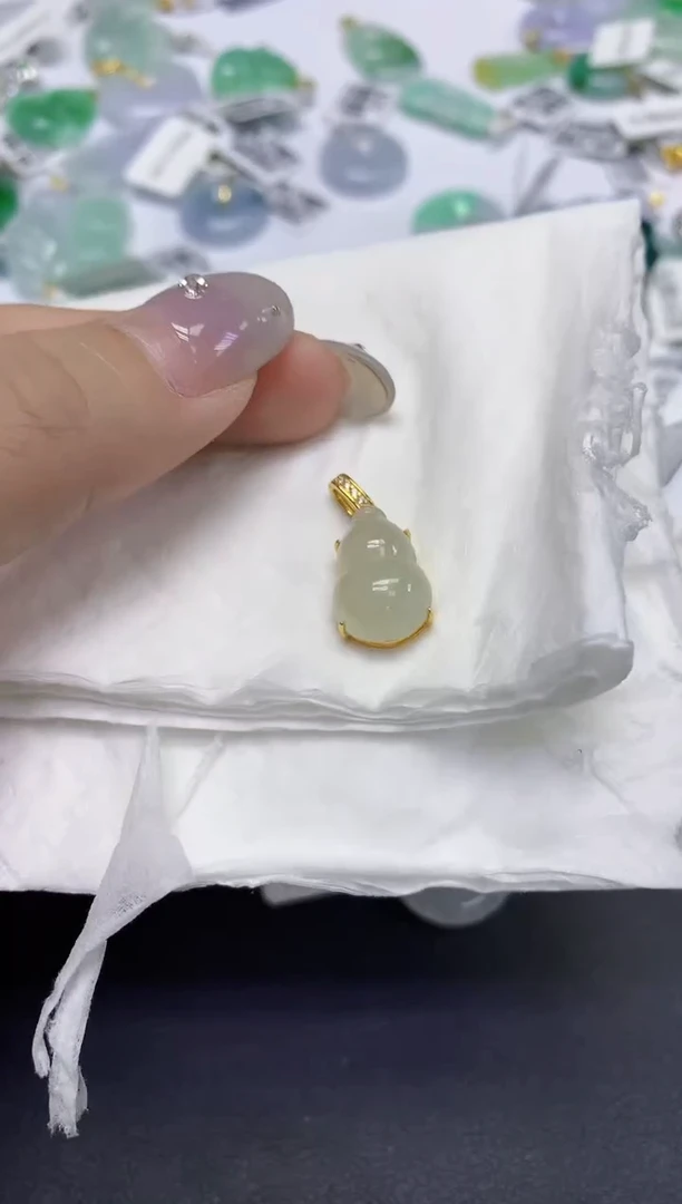 颈饰未镶嵌翡翠天然缅甸翡翠A货百元以上9元证书费自理