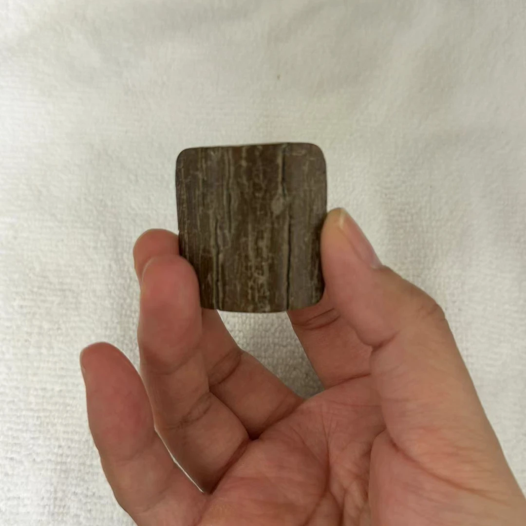 MG2422猛犸牙原皮牌子文玩配饰饰品 15/g