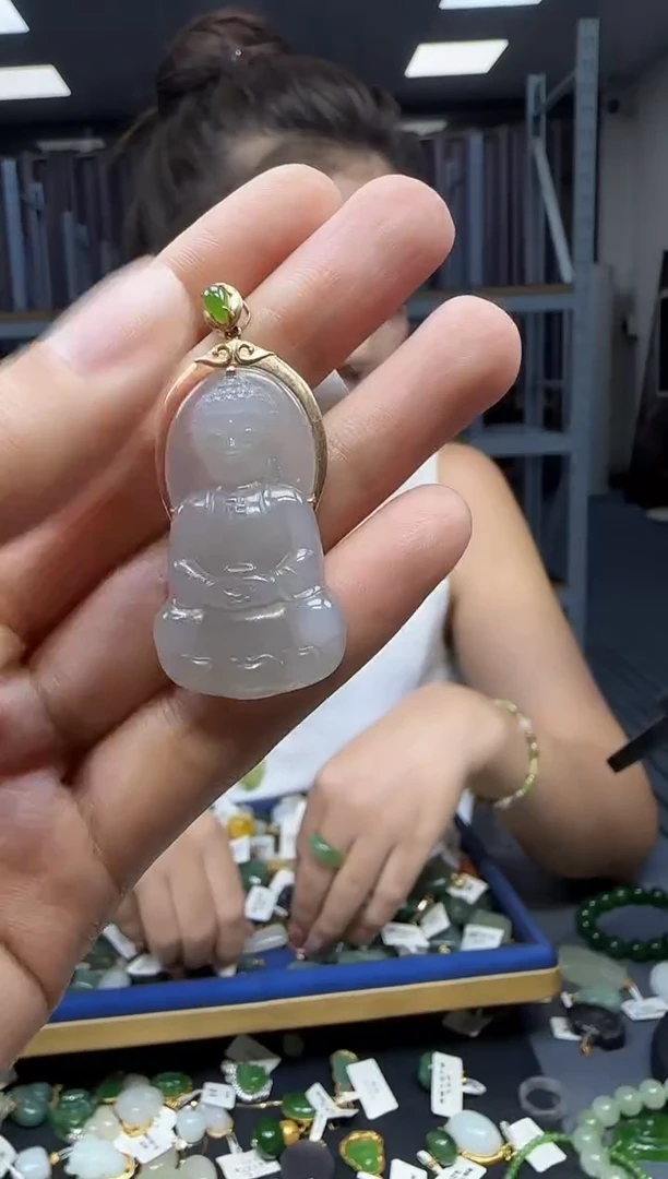 和田玉18K金镶嵌挂件1