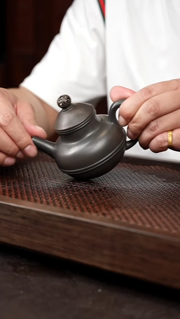 茶壶紫砂岩中泥玉带