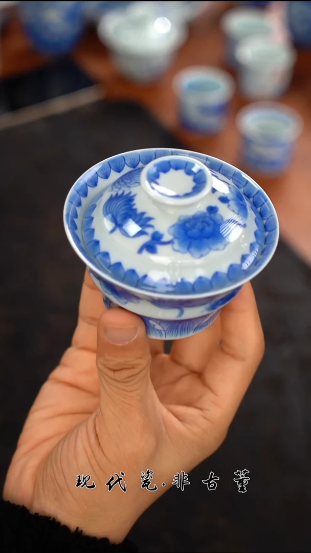 杯子陶瓷正春堂四季花卉盖碗