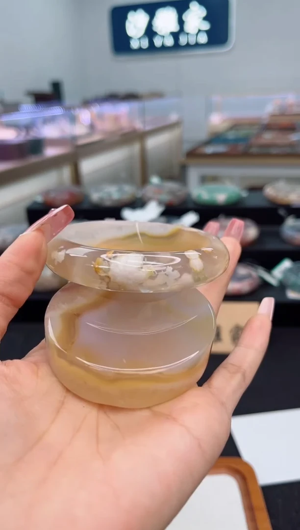 石英质玉手镯未镶嵌63圈口（赠品镯心）6427206