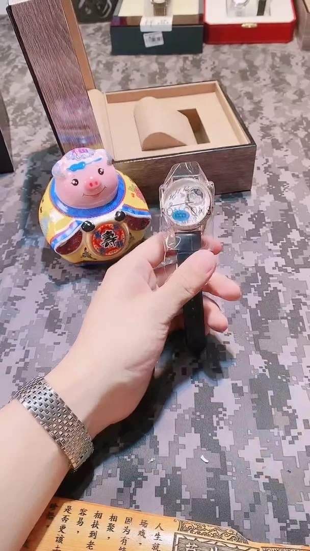 瓷片瓷器 库房到期 全部地板价@@1