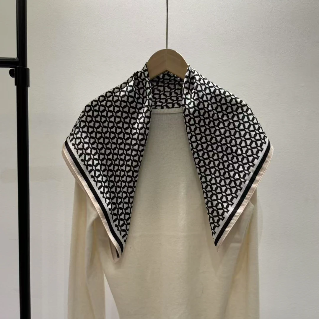 （黑白小圈圈）新款方巾65*65左右围巾