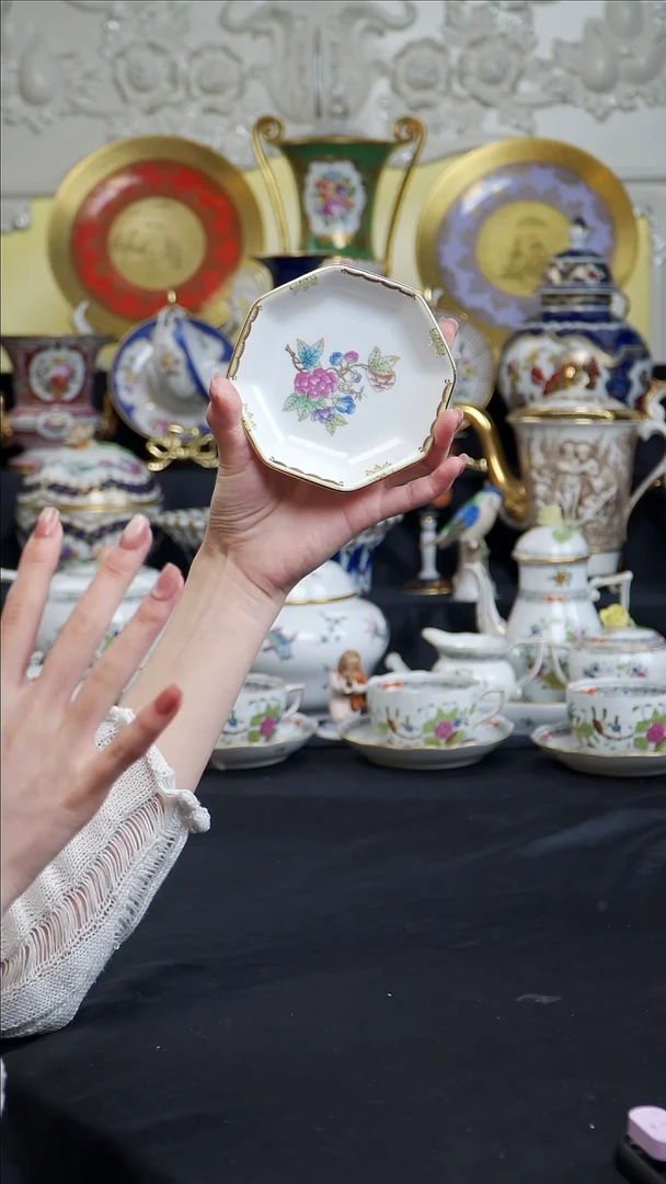 骨瓷婷婷中古器物如图所示8
