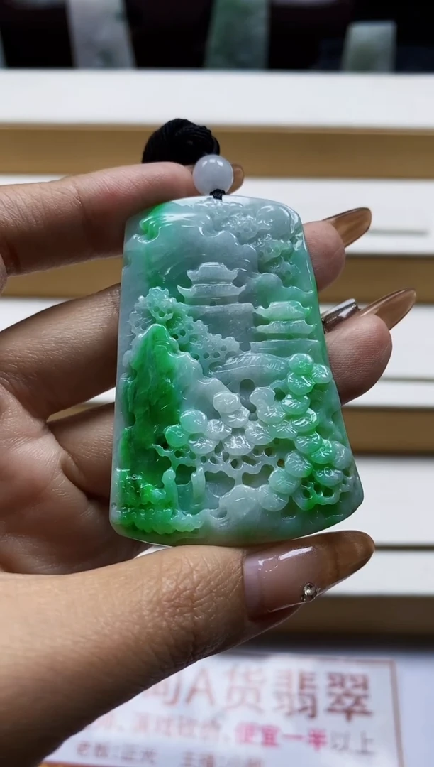 颈饰未镶嵌翡翠翡翠A货