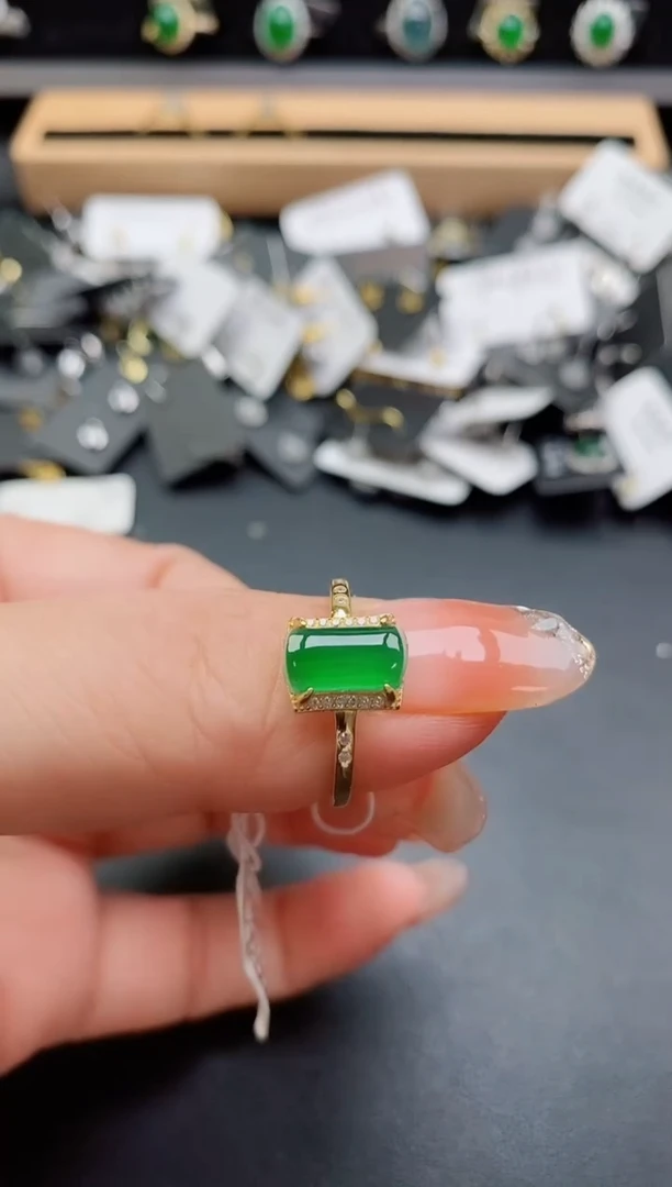 银S925镶嵌戒指翡翠1