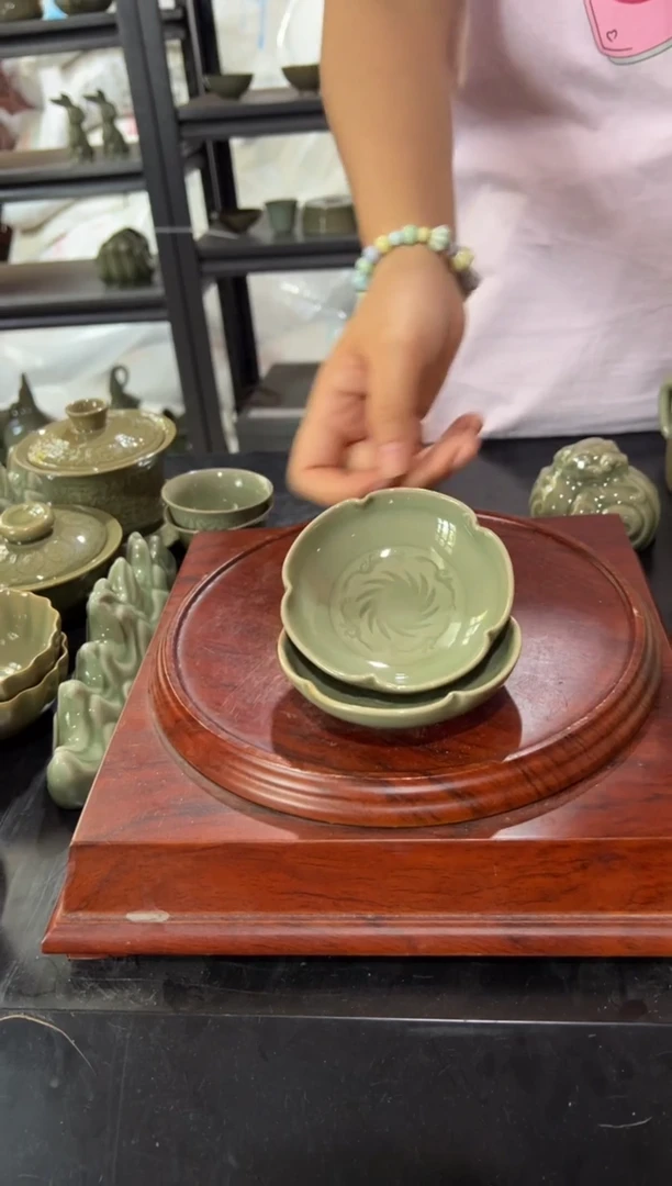 微瑕耀州窑青瓷小蘸料碟一对