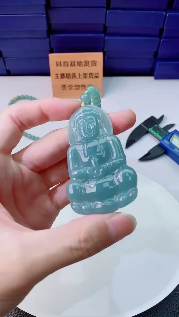 翡翠未镶嵌颈饰1111111111