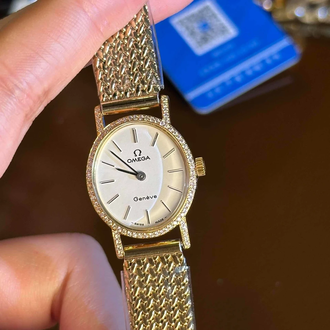 95新 Omega/欧米茄 手动机械表后钻23*20.5mm/公价32999/wh8940