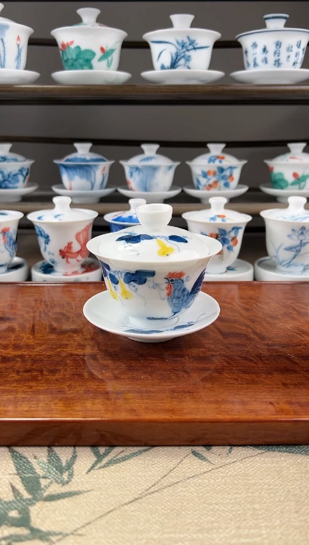 微瑕线条莲150ml三才盖碗