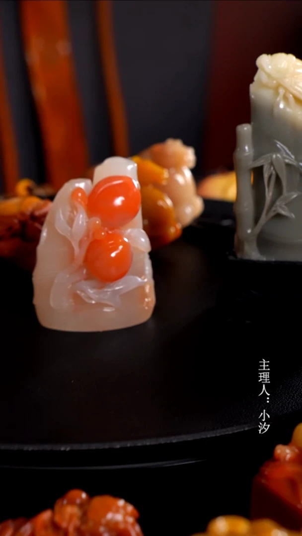 寿山石扇*哥寿山石手套手把件