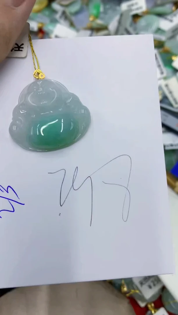 翡翠18K金镶嵌颈饰111111111111