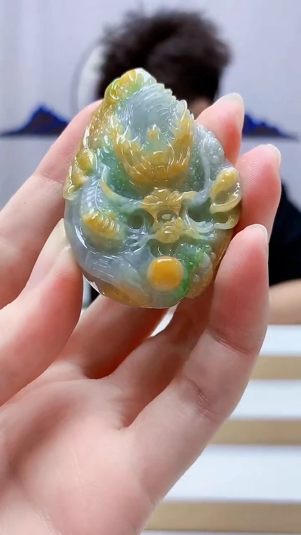 未镶嵌定制翡翠4688zm-毛货挂件龙牌81