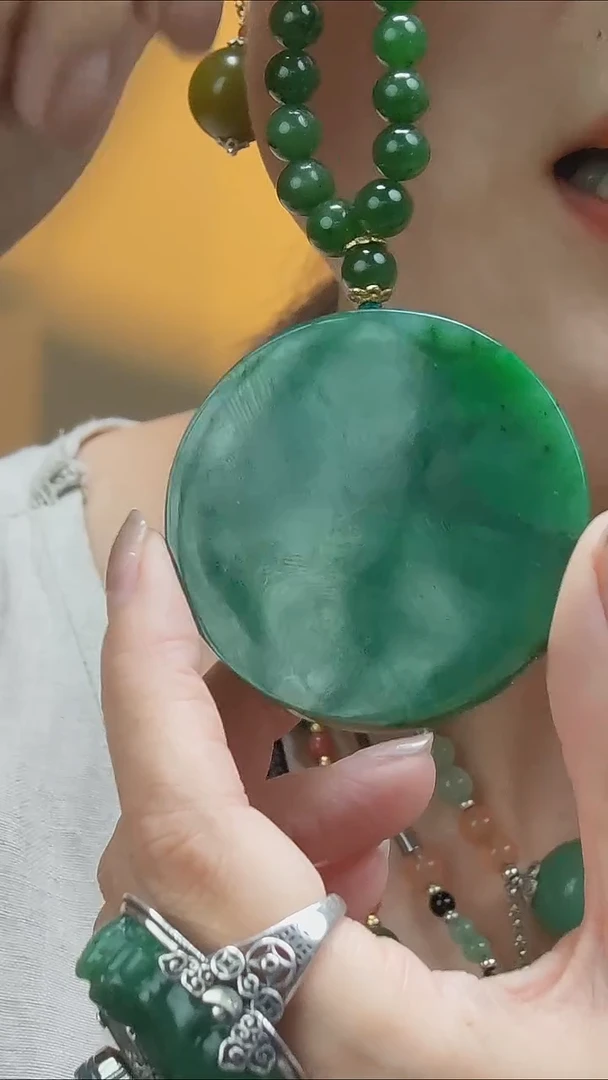 颈饰未镶嵌和田玉（碧玉）管*员11
