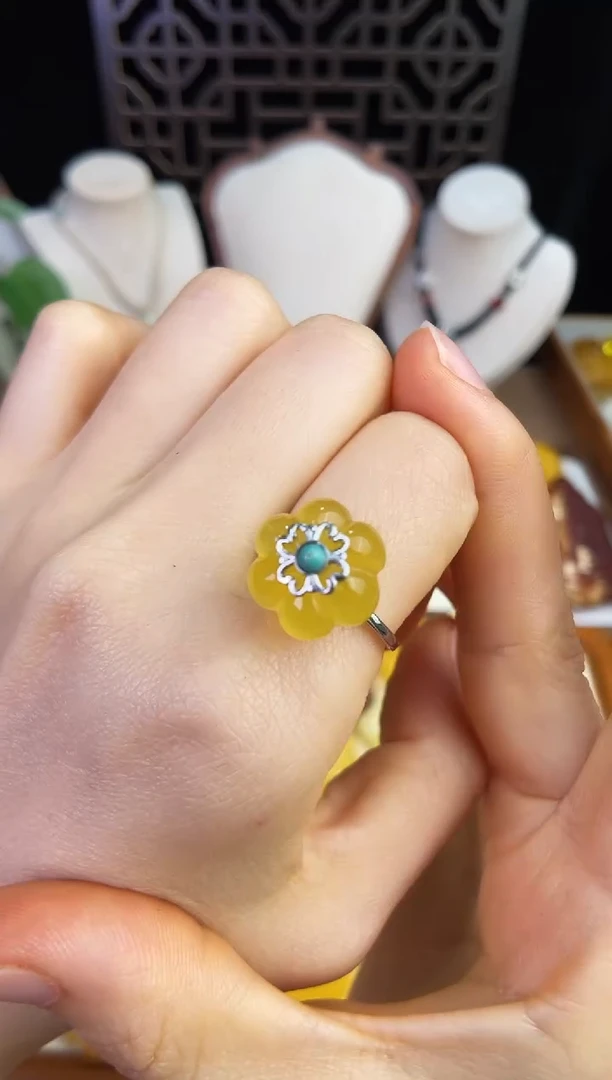 未镶嵌琥珀珠宝奇石柒月