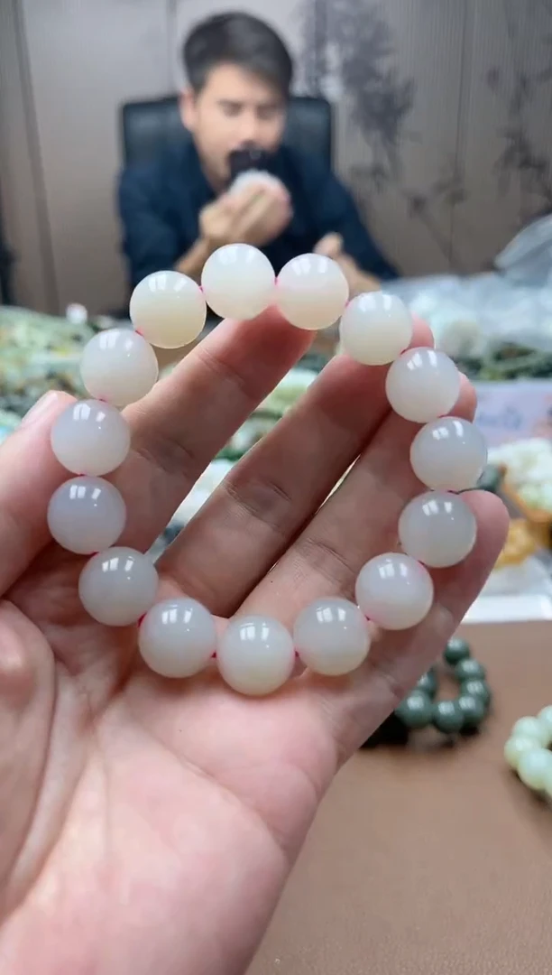 未镶嵌手串和田玉藕粉14