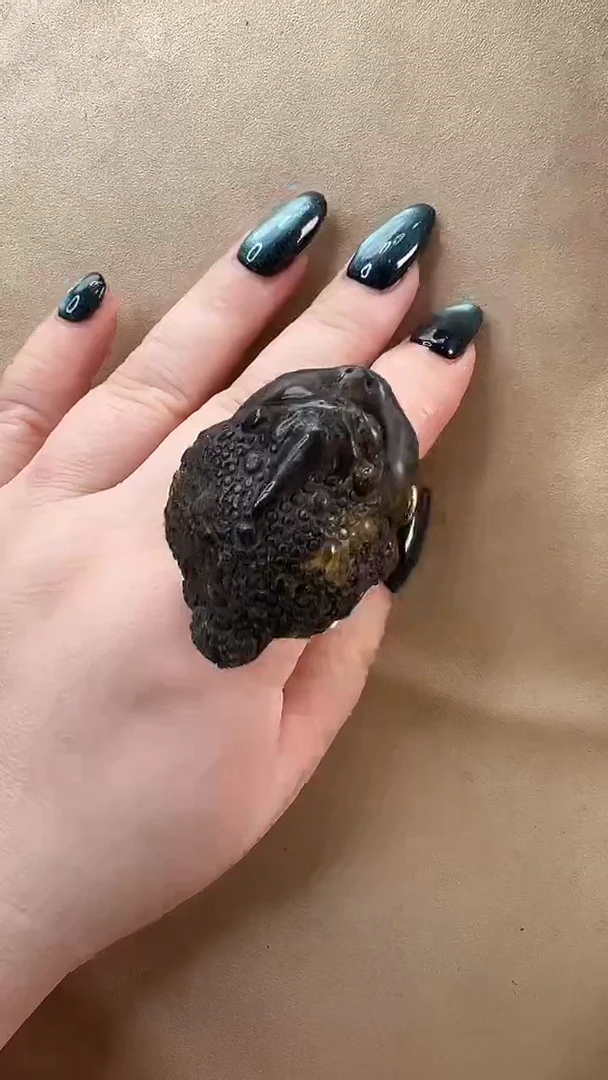 琥珀颈饰未镶嵌戒指