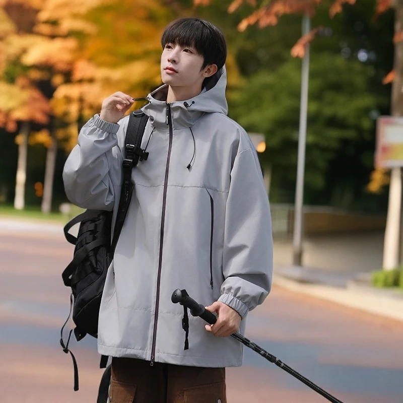 透气防水冲锋衣外套男春秋季情侣款户外登山服休闲夹克聚酯纤维